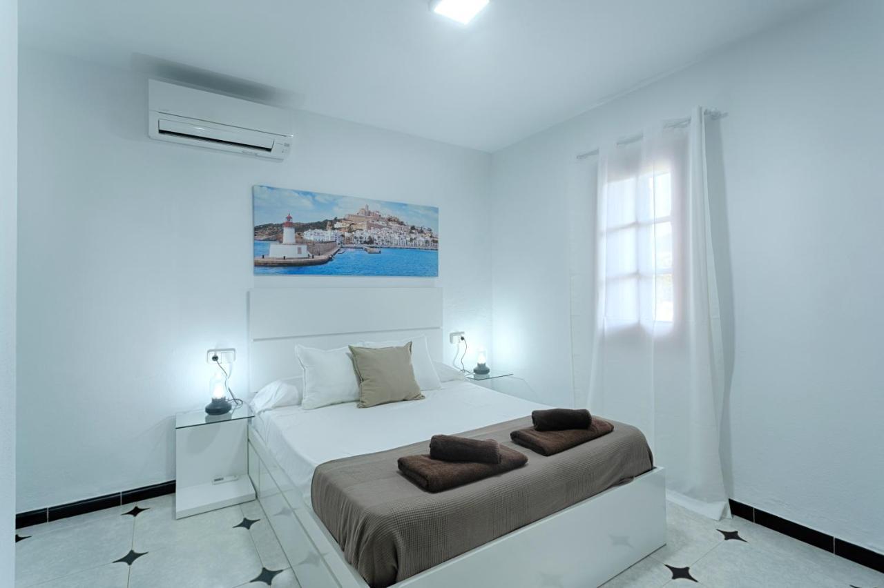 Villa Cana Simona Sant Jordi de ses Salines ภายนอก รูปภาพ
