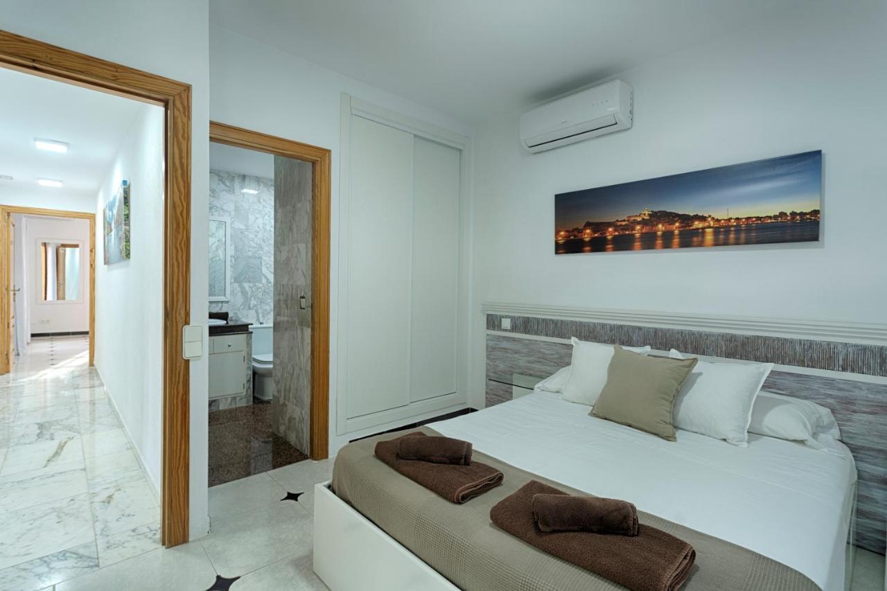 Villa Cana Simona Sant Jordi de ses Salines ภายนอก รูปภาพ